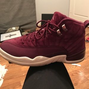 Jordan 12 Bordeaux